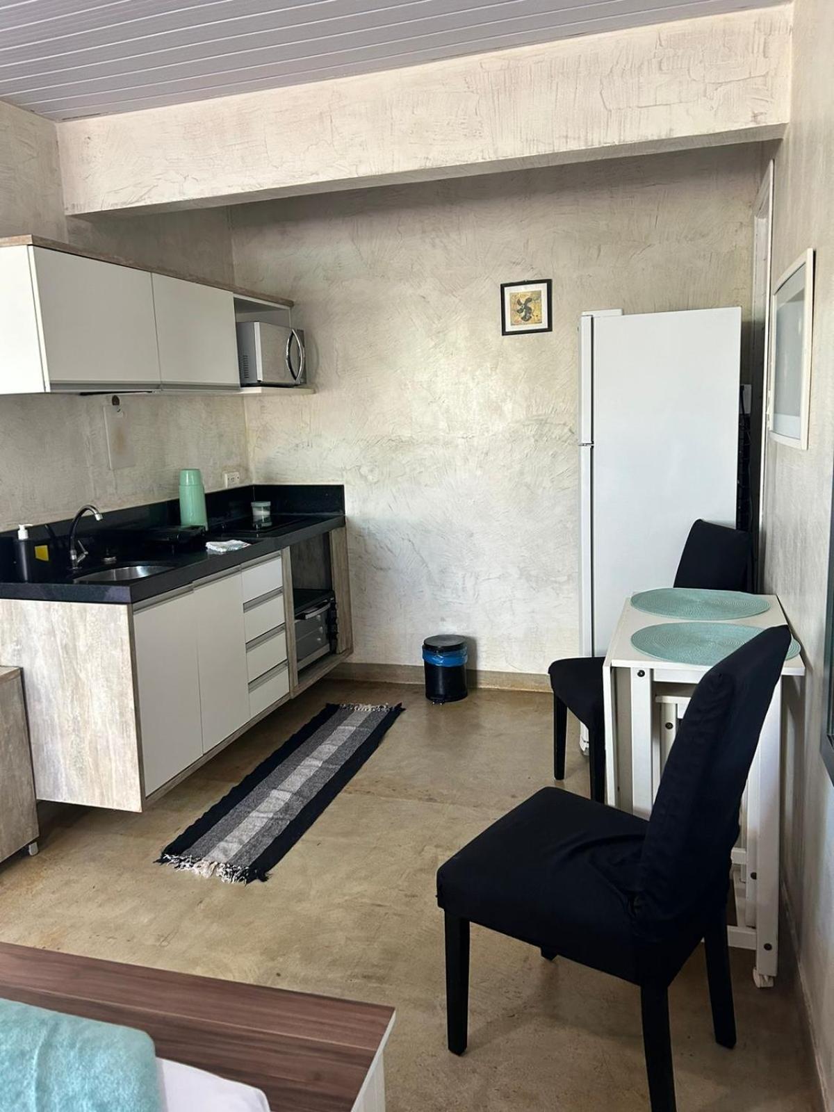 Guest house Flats Baia Dos Porcos 4*